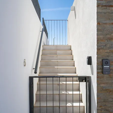 Tranquil Patio Retreat Near Ericeira By Lisbeyond Carvoeira