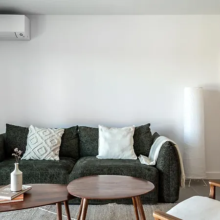 Sunlit Patio Retreat Near Ericeira By Lisbeyond Appartement